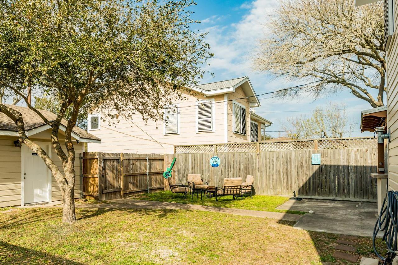 Villa Nautical Niche- Upstairs Galveston Exterior foto